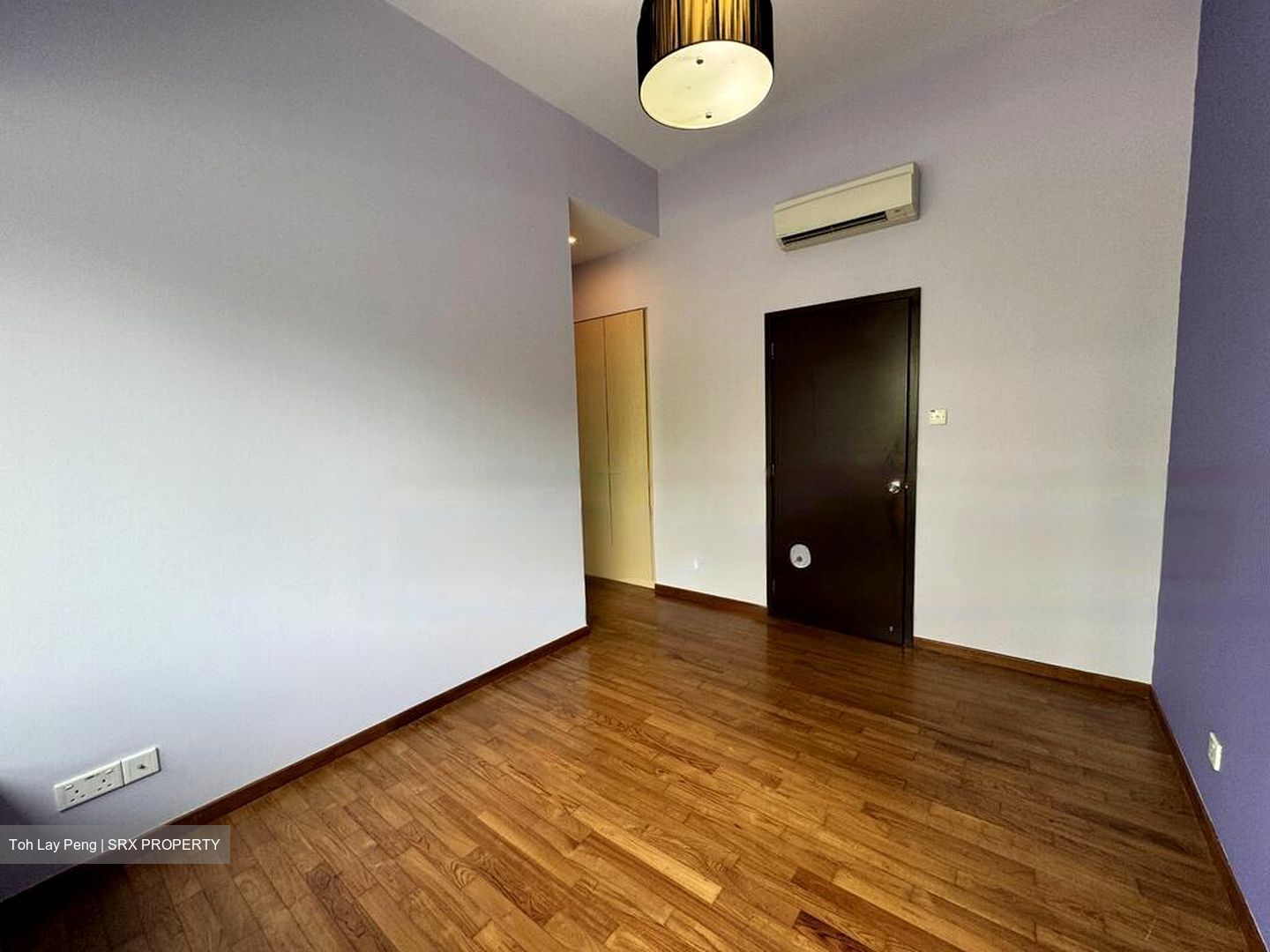 Le Reve (D14), Condominium #554320031